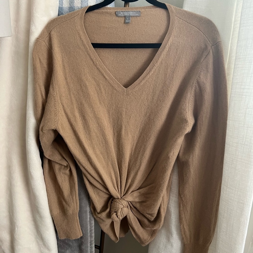 Neiman Marcus cashmere sweater